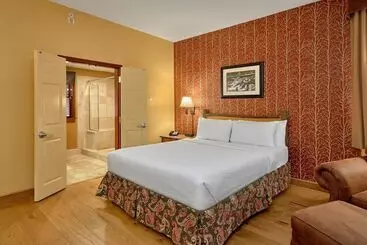 ホテル Bearskin Lodge On The River