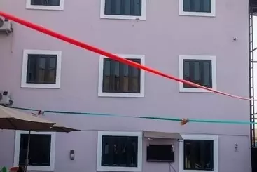 Delano Hotel And Suites