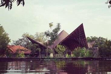 Serendipity Lakes And Resorts