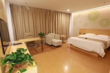 Отель Greentree Inn Anyang Neihuang District Zaoxiang Road