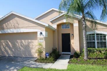 ツーリストアパートメント 4 Bed 231