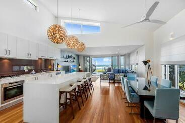 Apartamenty turystyczne Costa Del Sol   Beachfront Lennox Head