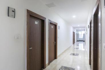 Hotell Capital O 64120  Noida Suites