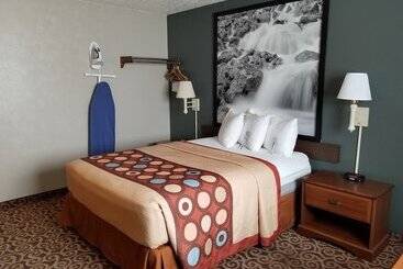 Отель Super 8 By Wyndham Gillette