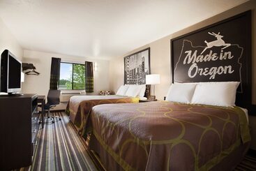 מוטל Super 8 By Wyndham Woodburn