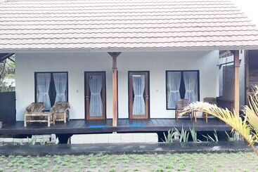 تختخواب و صبحانه Bintang Tiga Bungalows Gili Air