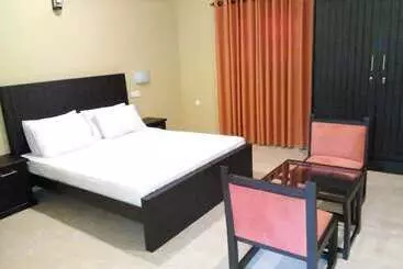 Hotel Lavendish Country Resort
