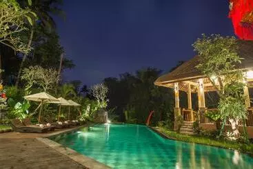 Hotel The Mudru Resort By Pramana Villas
