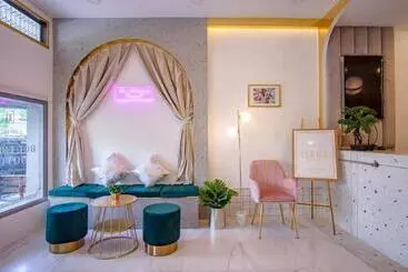 Isara Boutique Hotel And Cafe