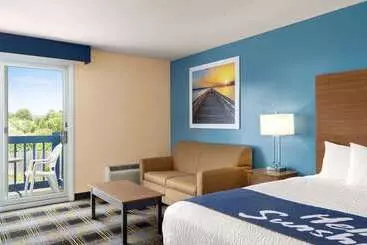 בית מלון כפרי Days Inn By Wyndham Middletown/newport Area