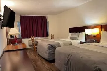 Hotelli Travelers Beach Inn