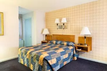 モーテル Budget Host Alexandria