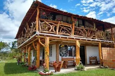 ホテル Cabañas Guacari San Agustín Huila