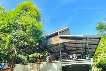 هاستل Live In Leaf Koh Tao