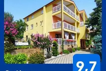 پانسیون Rooms Ivana