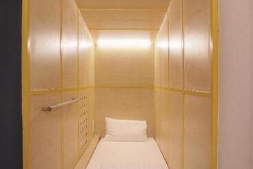 בית מלון כפרי Konko Hostel Jakarta