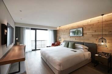 هتل Walkerhill Douglas House