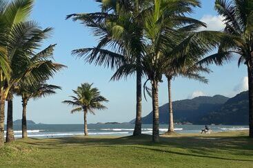 Hotell Colônia De Férias Sitraemfa