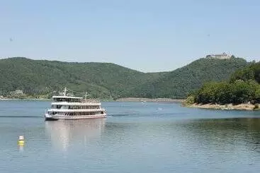 Ferienwohnungen Modern Apartment In Vohl Near The Forest