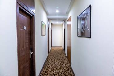 Hotell Golden Square Bishkek