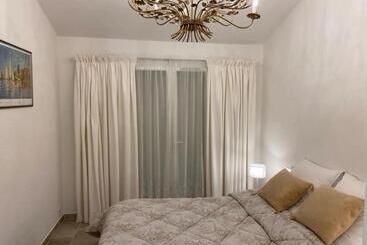 Жильё для туристов Lavish Villa In Mouans Sartoux With Sauna