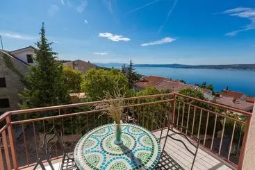 Turistihuoneistot Apartment Zrinko