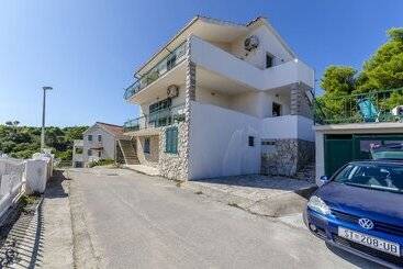 Turista apartmanok Apartments Oaza