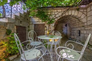 آپارتمان‌های توریست‌ها Villa Ivana 1903