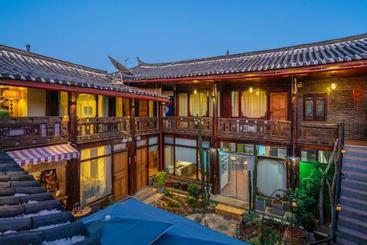 Floral Hotel Lijiang Kuantang