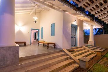 Bed and Breakfast Stay At Kalahe