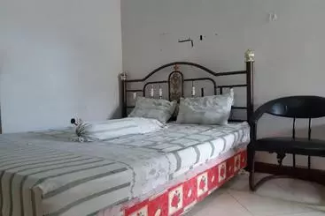 Hotel Oyo 3105 Rifaraz Syariah