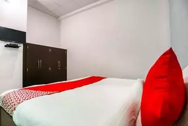 Hotel Oyo 70252 Rbs