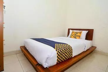 Hotelli Spot On 2797 The Flash Residence