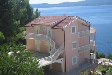 Apartments Vesna Mimice