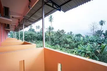 Hotel Oyo 2486 Bahana Guest House