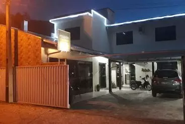 مسافرخانه Pousada Litoral Parque