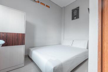 Отель Oyo Life 2335 Kos 89