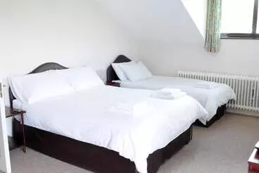 בית מלון כפרי Golden Hill Guest House