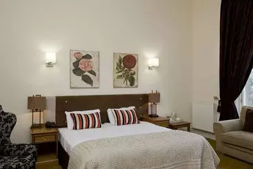 هتل Royal Ettrick