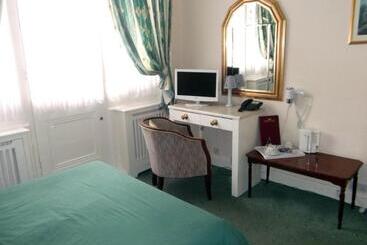 Maranton House Hotel Kensington