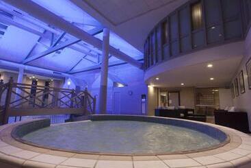 Resort Gloucester Robinswood Hotel, Bw Signature Collection