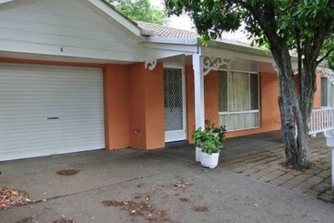 דירות לתיירים Onocay House Bright Victoria