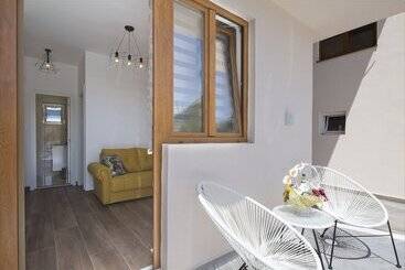 پانسیون Apartments Lazy Hill