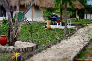 Ev Cheleembalam Cabins