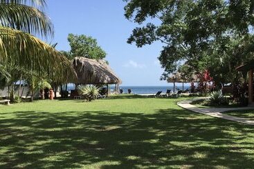 هتل Tranquility Bay Beach Retreat