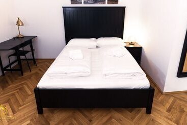 My City Apartments   Prime Location