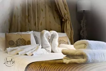 Отель Pennine Manor