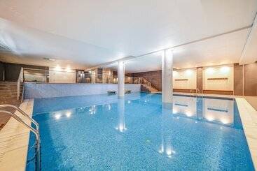 Otel Yellow Praia Monte Gordo