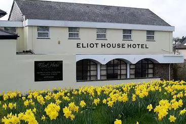 Отель Eliot House