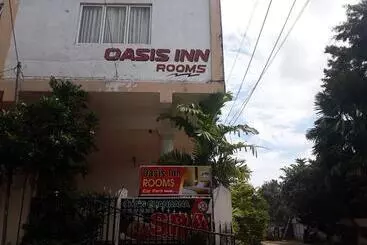 Pensión Oasis Inn